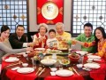 年夜饭预订火爆餐饮业绩或回暖 统一送餐车标识规范外卖送餐服务
