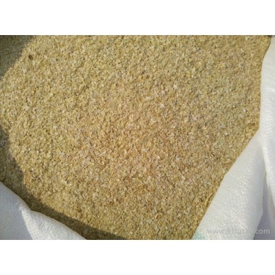 永多饲料级 麦麸 小麦麸皮面粉厂出产 膨化玉米粉  细腻柔软 气味好高蛋白饲料