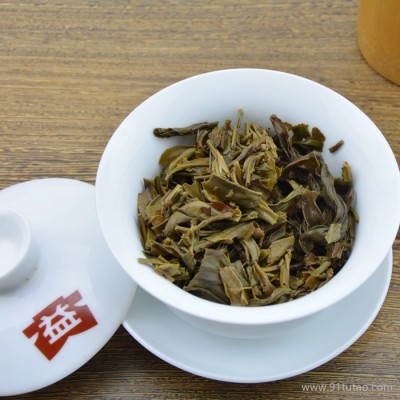 云南普洱茶2013年大益普洱茶7742七子饼1301批生茶茶叶大益